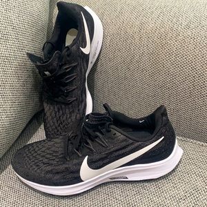 Women's Nike Air Zoom Pegasus 36 Black Running Shoe N3253 Size 9.5